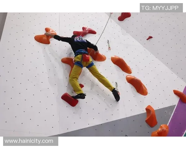 重庆攀岩队的精神探索与挑战之旅揭秘攀岩巨献的背后故事